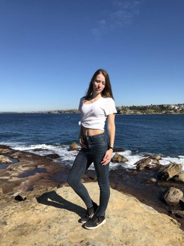 195d89c7-c03c-40eb-8965-efd04a31f572