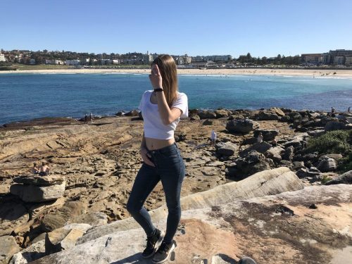 ae4651e7-18f1-44e5-b0f1-4565d91b8e89