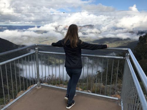 b7e2b09a-9aa0-4a6e-b704-d95e5462337e