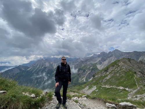 f628093d-738d-41ab-8a2d-9f626598365f