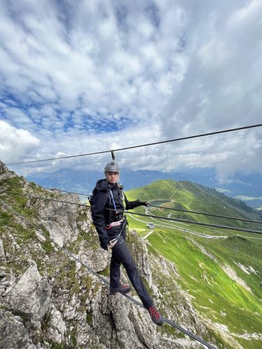 f78ea94d-9d24-48d4-ad47-ebb98ffdcde9