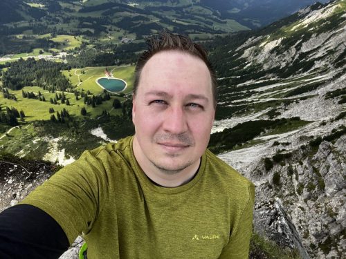 fd683beb-e83b-4238-b07a-7db251b65c25