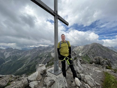 fde1f343-3e0a-4a69-a295-f57725b371bd