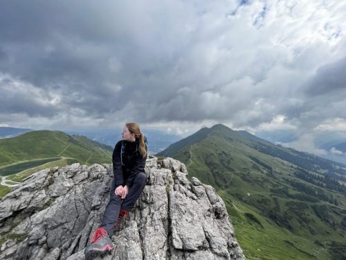 fe85559a-cc21-4a27-a6dd-baec9e92df79