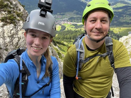 ffede281-b525-454d-aab3-fed9801ee3dc