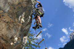 0F7E6A67-DDA4-444F-80C3-C23E21B538FE