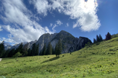 15A7EA4B-A0C6-4D36-B3A5-A015B0B5447D