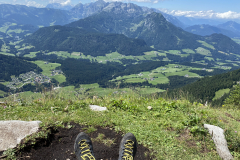 21792FAB-E567-43AA-BC6B-CCCFDAC02304