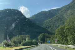 24AAFEC6-CBA0-44A1-A162-5AD334748935