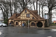 502EDF36-C391-4AC6-9597-38CE00C9E936