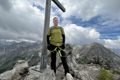 758E3955-E483-4A8C-8C3B-136848C4C605