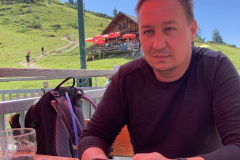 7BD5EC94-7435-4324-BF23-F9F1DF60D73E