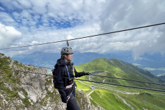 84C4FA09-4C5B-4D48-BE41-FC2D63317AD2