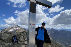 8B859021-1A4B-43D7-97DD-24C4DBA367B5