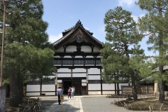 B6656345-41FF-409C-BF43-DE9798DF5182