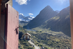 C173A512-57E2-4C5B-BA8F-8465F0B06792