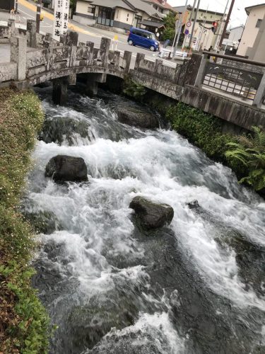 7ca33513-e8b1-4866-90ed-a928fc987cbd