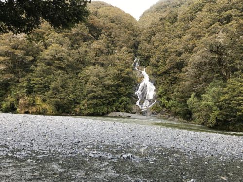 b5857594-9525-4cf8-bf08-d52fad46b33f