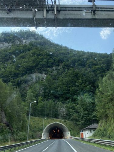 1cd91a23-99eb-4d2f-b3b8-dec5e0d1246b