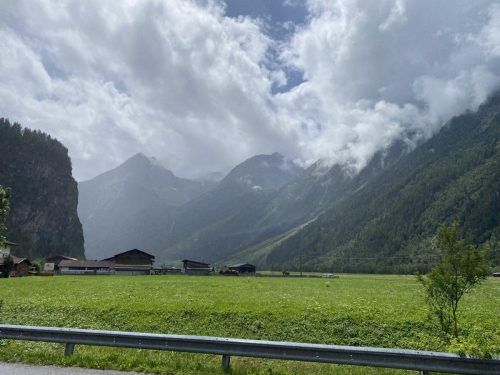 263ab455-3ce2-41ec-ae44-32c9176af6ef