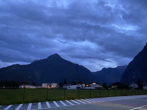 39383234-832d-4fe8-9aa2-5d356fba9f51