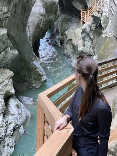 49b768c7-ba16-40b5-8ef4-7aba18062ee2