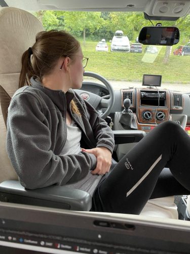 671ae8fc-4ab5-41db-9c76-8c035314b902