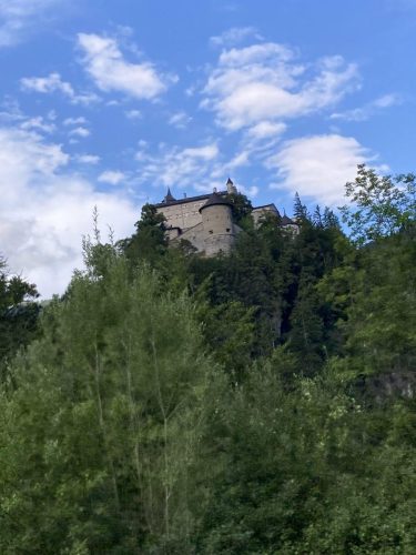 6d468cfb-449b-4e73-a97b-141d093213af