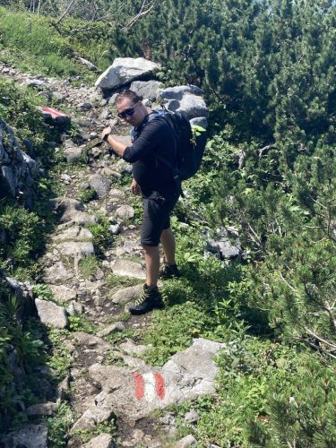 80e9c518-b0e1-4ce0-8cc7-63c9d4cd6023