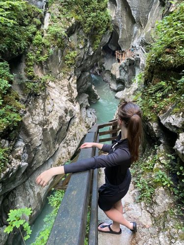 885bdc47-e449-4a0d-9313-0665c3c1d5b6