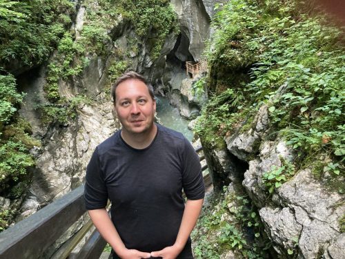 8d52ac90-0e17-4f82-99e3-707fc97fb226