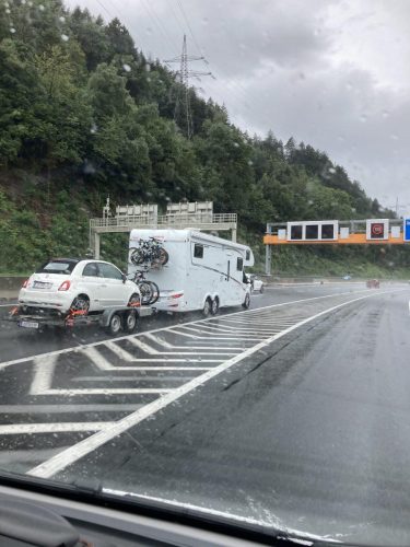 8f33ac22-b347-45ee-a421-34a3385c51a1