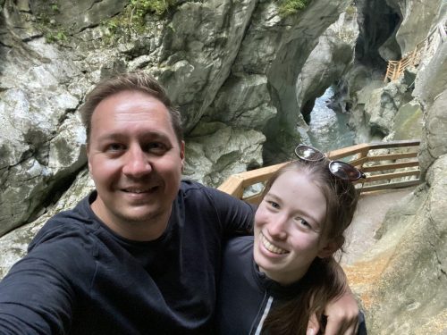 9b97aaf3-58c7-411c-835c-97a0aa83c630