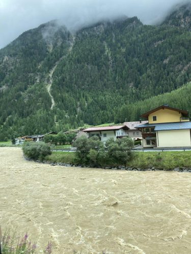 a01a66bc-acbf-4cc4-99fd-049eda24b853