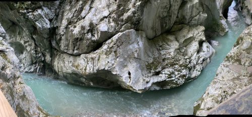 a02a567b-280b-43ce-a899-23b67583d431