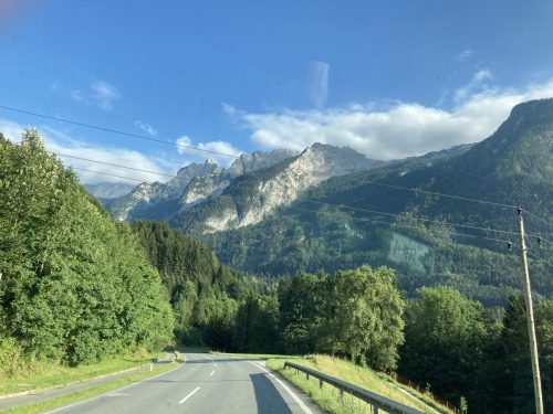 c480c4b0-c104-4d7b-b331-fc5878c8d6b1