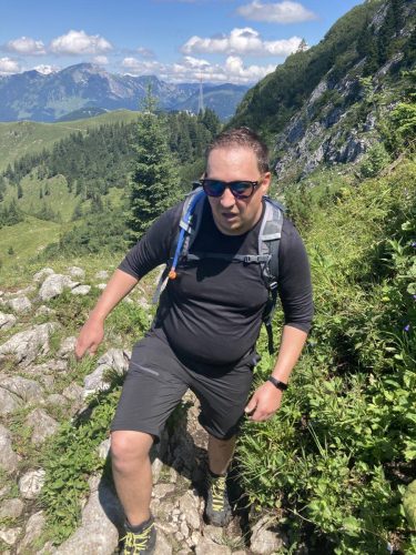 f562f9af-5d89-4773-9aad-43ed27439ec5