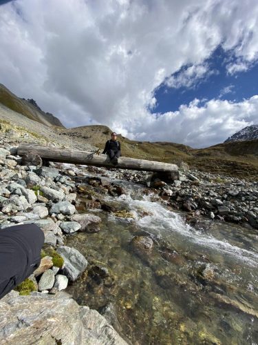 04beea0b-b907-49d5-a7a5-33e81540a87c