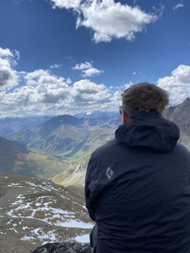 1a3b95f1-3cc8-47b0-a8ae-464723d51eab