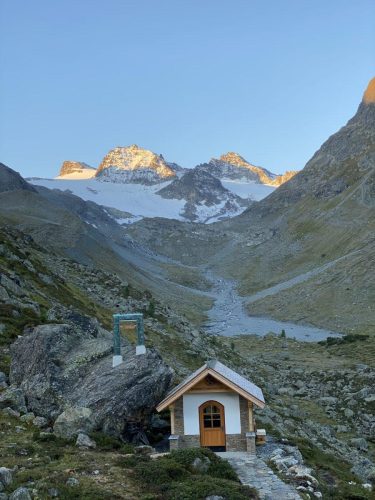 230622e2-022d-467e-a4de-1aac4ee65907