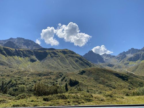 6146cb22-85c5-4c54-9ebd-35b11370f4dc