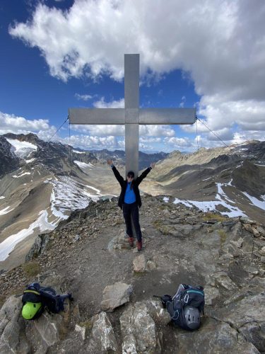 704ae43e-e332-48a0-b080-eb2c0da2d813