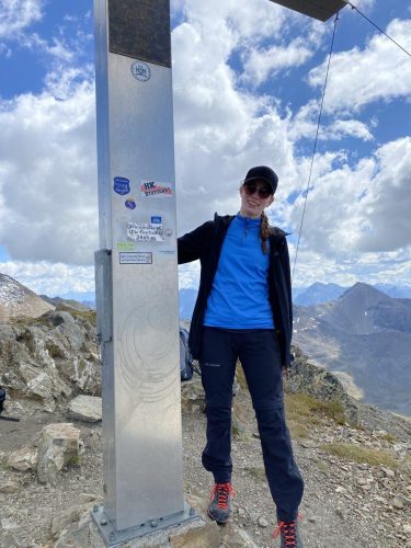 77f5580f-6bba-4c7f-a8f6-66b843b9303a