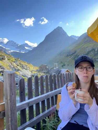 92eb4690-0675-41a4-8d93-6da260fac2fe