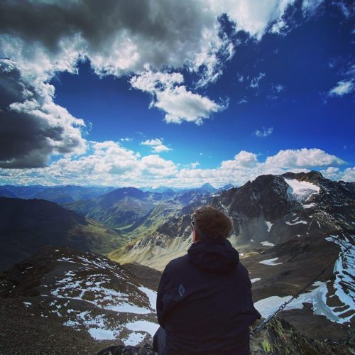 aac28333-15f6-411d-9027-9f4cb8887545