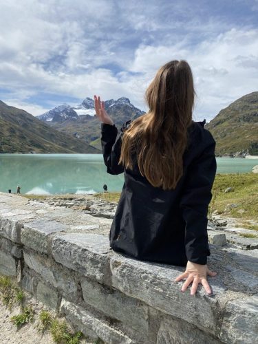 b29b2f77-9c2e-4dba-8a50-e986b4a66357