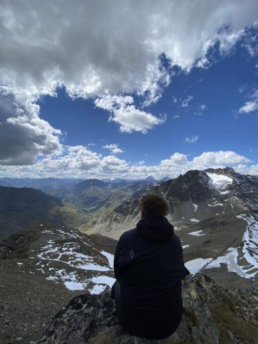 b9996f53-c73a-4267-998e-45f5e88b84e7