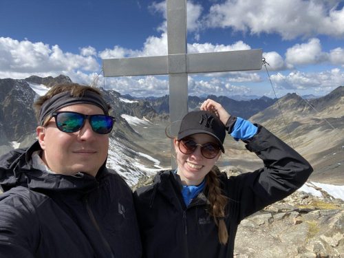 bfe8a6f0-9d5f-44f6-b599-7236f093e607