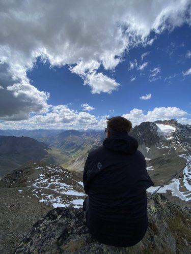 dee29570-f044-467c-8ba9-d32329fe9d15