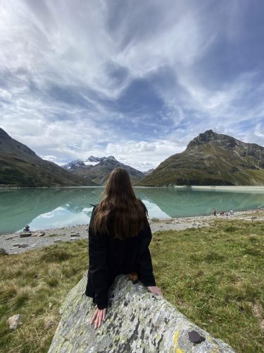 e2596e04-d384-4ef4-b365-9fb42ee94f99